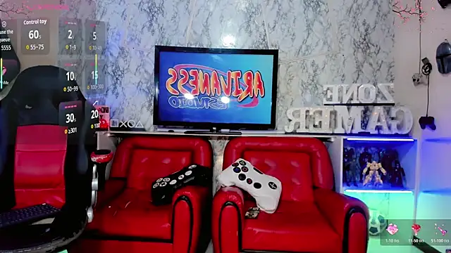 Snapshot of love_velvet_ chatting on April 14, 2026, 4:18 am love velvet online show from April 14, 2026, 4:18 am