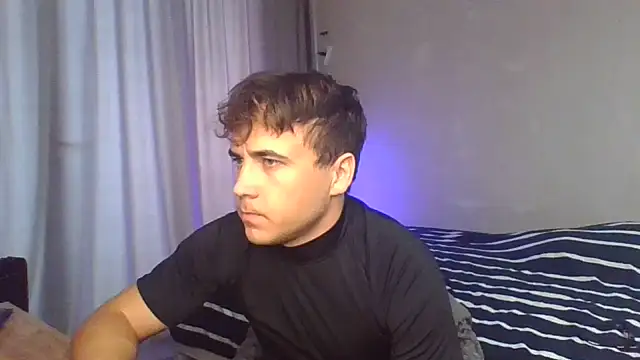 Snapshot of Denis_sport chatting on July 7, 2026, 11:58 am Denis sport online show from July 7, 2026, 11:58 am