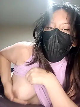 Snapshot of Rosyshadow chatting on May 3, 2026, 5:35 am Rosyshadow online show from May 3, 2026, 5:35 am