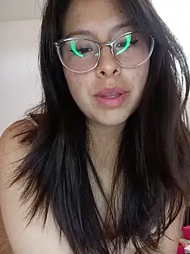 Snapshot of Rosyshadow chatting on May 15, 2026, 7:10 pm Rosyshadow online show from May 15, 2026, 7:10 pm