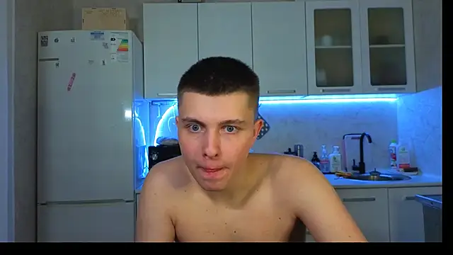 Snapshot of Keviin777 chatting on February 24, 2026, 8:07 pm Keviin777 online show from February 24, 2026, 8:07 pm