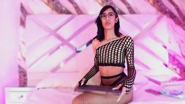 Julietta Foxx online show from March 7, 2026, 8:44 am