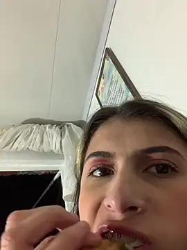 Snapshot of Candy_Lennon chatting on March 3, 2026, 3:12 am Candy Lennon online show from March 3, 2026, 3:12 am