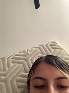 Snapshot of Candy_Lennon chatting on March 5, 2026, 3:41 pm Candy Lennon online show from March 5, 2026, 3:41 pm