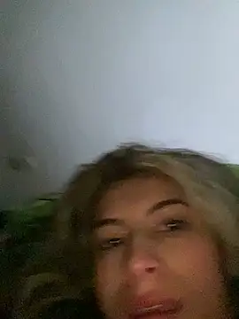 Snapshot of Candy_Lennon chatting on March 29, 2026, 2:17 pm Candy Lennon online show from March 29, 2026, 2:17 pm