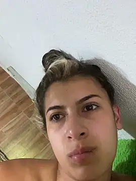 Snapshot of Candy_Lennon chatting on April 9, 2026, 4:23 pm Candy Lennon online show from April 9, 2026, 4:23 pm