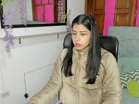 Aysha winxs online show from May 8, 2026, 3:12 am