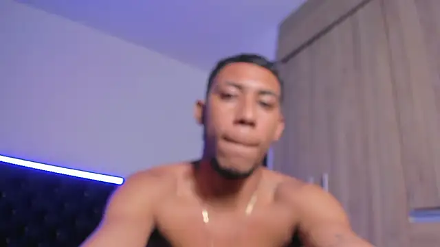 skinny rich77 online show from February 20, 2026, 4:31 am