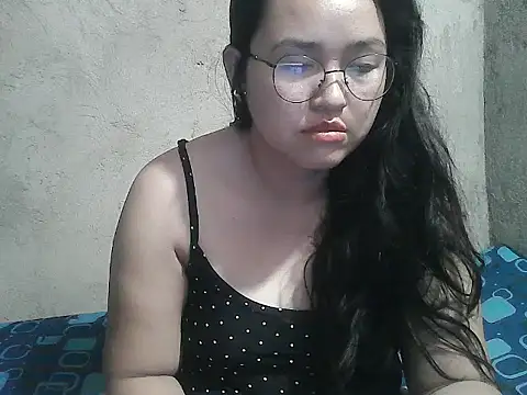 wildchinita00 online show from May 14, 2026, 8:26 pm