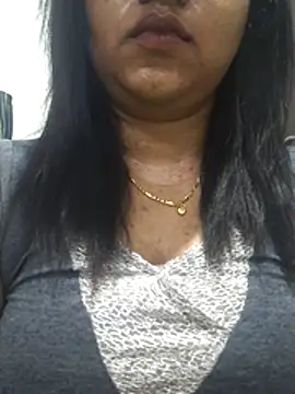 Tamil Romantic queen online show from June 22, 2026, 8:39 pm