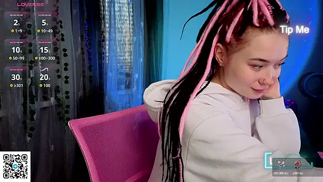 WendyCandy18 online show from May 20, 2026, 5:35 am