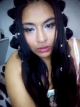 Crazy grone online show from May 3, 2026, 2:28 am
