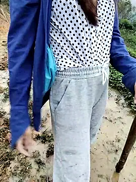 ngocbao11 online show from March 5, 2026, 12:39 am