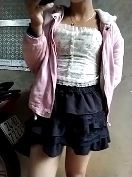 ngocbao11 online show from March 9, 2026, 9:35 am