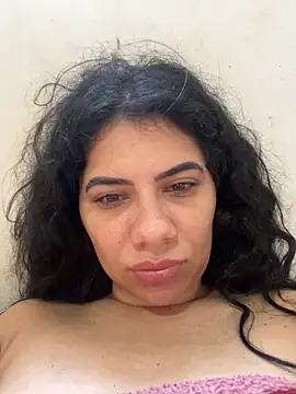 carolaraujo11 online show from February 19, 2026, 11:39 am