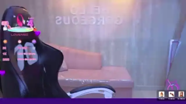 Snapshot of Mia_belve_a chatting on May 15, 2026, 12:01 pm Mia belve a online show from May 15, 2026, 12:01 pm