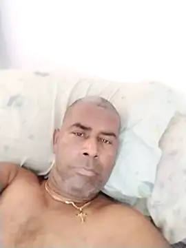 fausto1616 online show from February 19, 2026, 7:21 pm