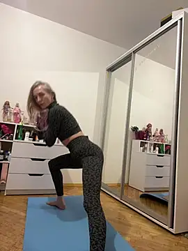 Faiiry  online show from February 24, 2026, 3:59 am