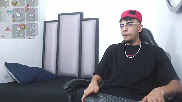 Snapshot of Endrick-23 chatting on March 26, 2026, 3:34 am Endrick-23 online show from March 26, 2026, 3:34 am