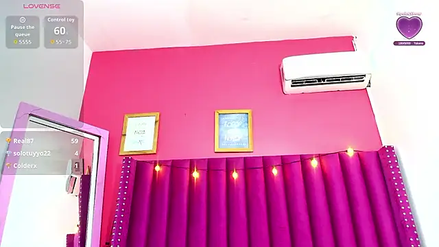 curvybuffgirllll online show from March 19, 2026, 7:29 pm