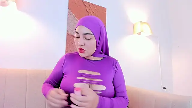 Malika Noor online show from May 7, 2026, 2:11 pm