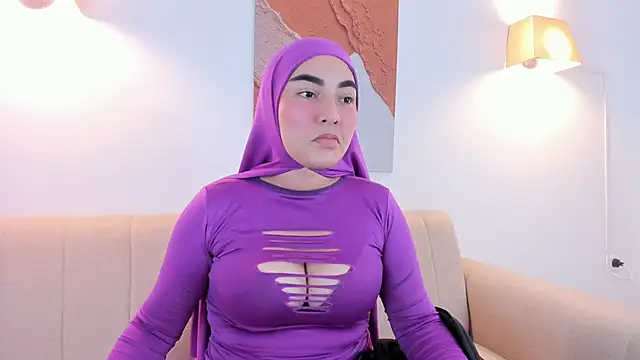 Malika Noor online show from May 9, 2026, 2:11 pm