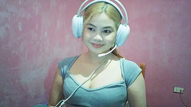 DessertFlower online show from June 23, 2026, 3:48 am
