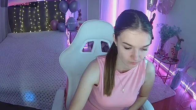 Ann Wood online show from March 18, 2026, 7:11 am