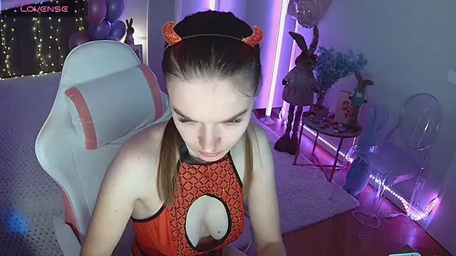 Ann Wood online show from March 25, 2026, 7:25 am