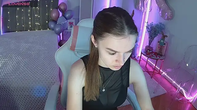 Ann Wood online show from April 6, 2026, 2:29 pm