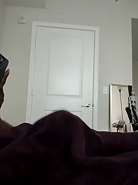 makeherfeelg online show from April 14, 2026, 12:44 pm