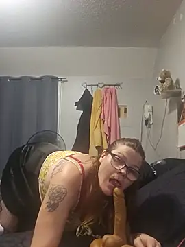 Sexymilf6992 online show from July 21, 2026, 11:07 pm