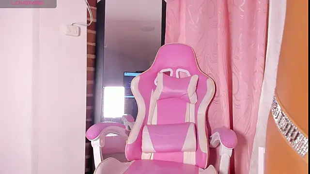 nicol fury online show from February 27, 2026, 9:37 pm