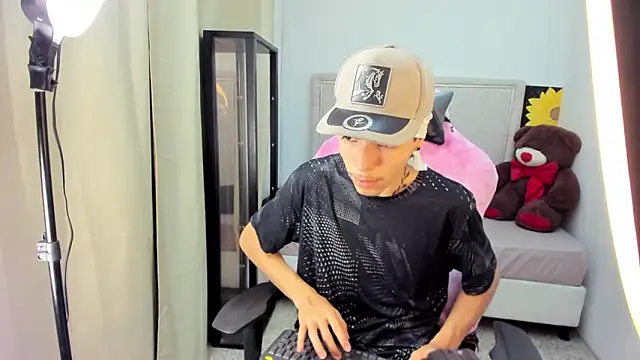 Bad bunnyy  online show from March 17, 2026, 11:41 pm