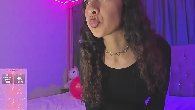 Kiara lovely online show from March 29, 2026, 4:01 am