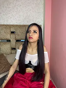 Lauraaa pink18 online show from March 22, 2026, 2:15 am