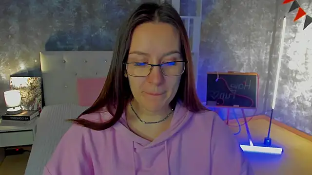 Snapshot of asti_bubbles chatting on April 21, 2026, 1:42 am asti bubbles online show from April 21, 2026, 1:42 am