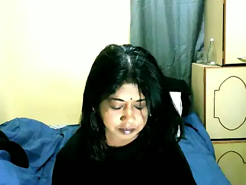 IndianPleasures21 online show from May 4, 2026, 7:04 am