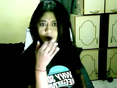 IndianPleasures21 online show from June 3, 2026, 2:36 am