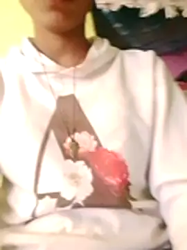 wifedesi7050 online show from March 11, 2026, 8:09 am