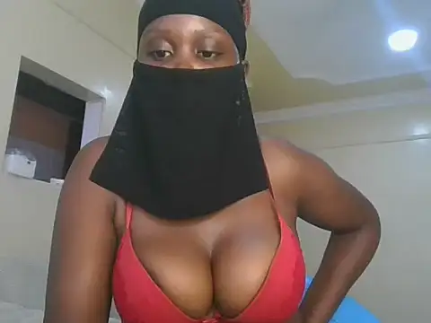 sweetchocolatey-puss online show from February 26, 2026, 5:17 am