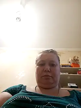 KiraStanton online show from May 4, 2026, 5:20 pm