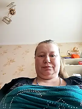 KiraStanton online show from May 12, 2026, 12:13 pm