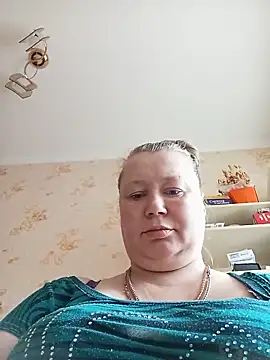 KiraStanton online show from May 21, 2026, 3:30 pm