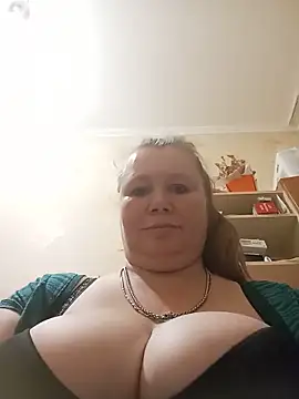 KiraStanton online show from June 9, 2026, 11:16 pm