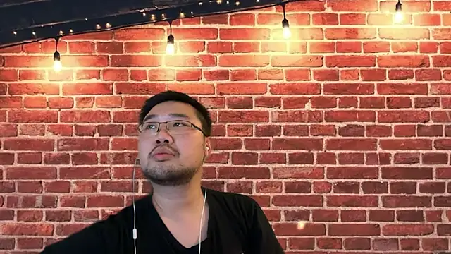 Snapshot of jasonryu2025 chatting on March 5, 2026, 9:11 pm jasonryu2025 online show from March 5, 2026, 9:11 pm