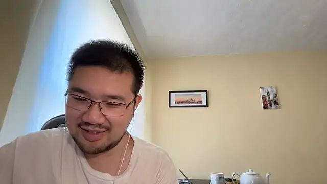 Snapshot of jasonryu2025 chatting on April 23, 2026, 12:29 pm jasonryu2025 online show from April 23, 2026, 12:29 pm