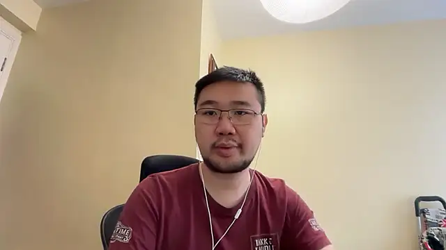 Snapshot of jasonryu2025 chatting on May 12, 2026, 10:01 am jasonryu2025 online show from May 12, 2026, 10:01 am