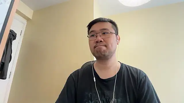 Snapshot of jasonryu2025 chatting on May 20, 2026, 10:54 am jasonryu2025 online show from May 20, 2026, 10:54 am