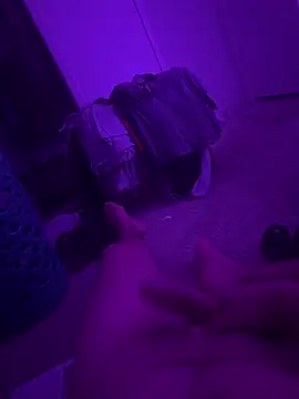 Meni008 online show from March 26, 2026, 5:02 am